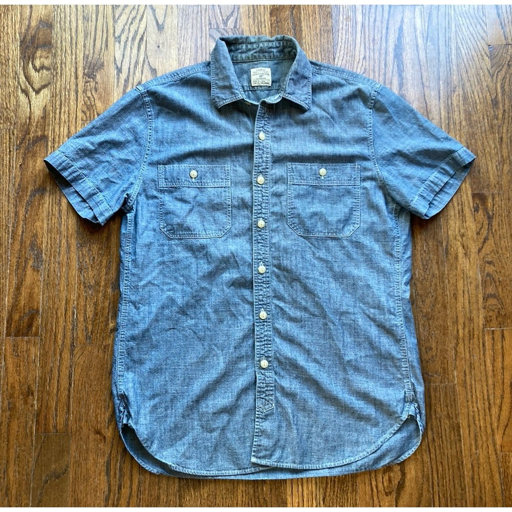 J Crew Chambray Shirt Mens Size Medium Blue Short Sleeve Button Up Workwear